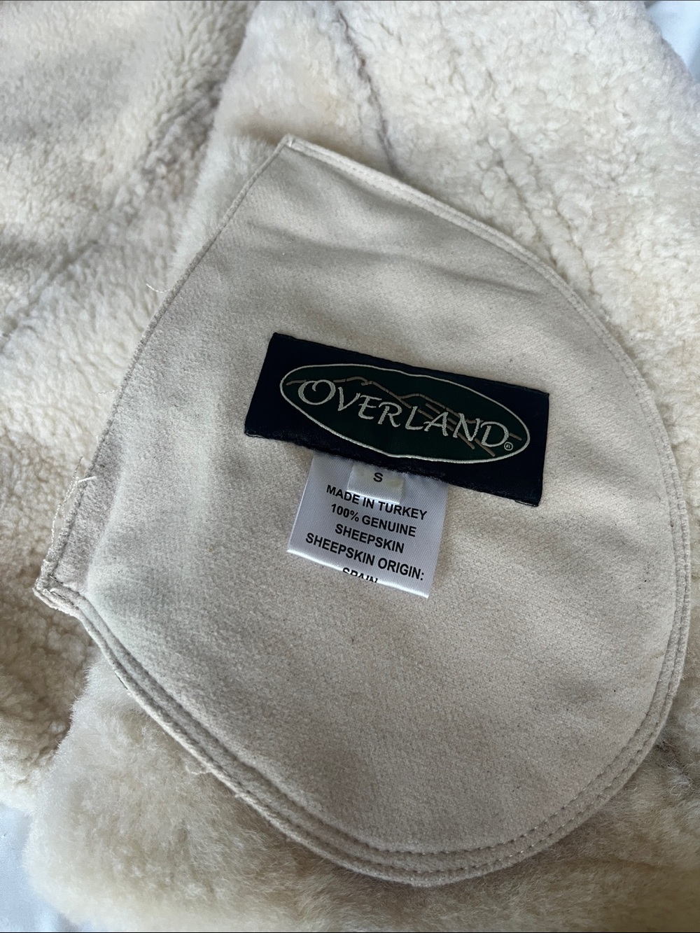 Overland Sheepskin Cozy Cream Shearling